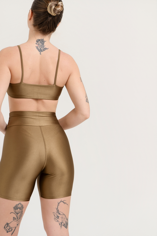 Short Kangra brilho*