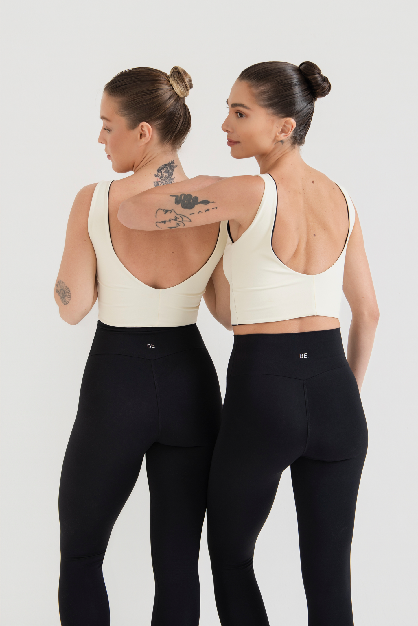 Top Isadora Preto e Marfim *opaco *reversível