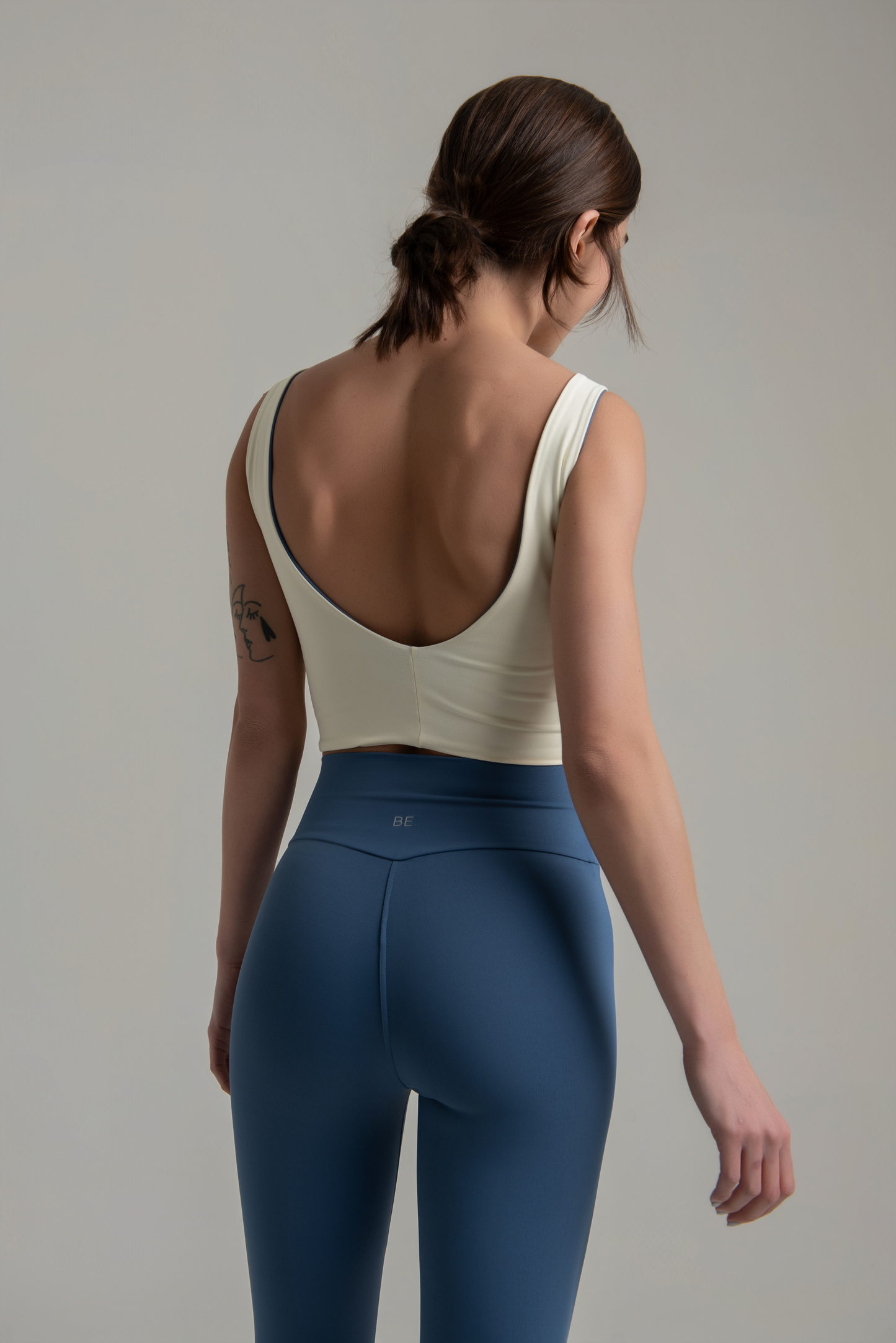 Top Isadora Azul e Marfim *opaco *reversível