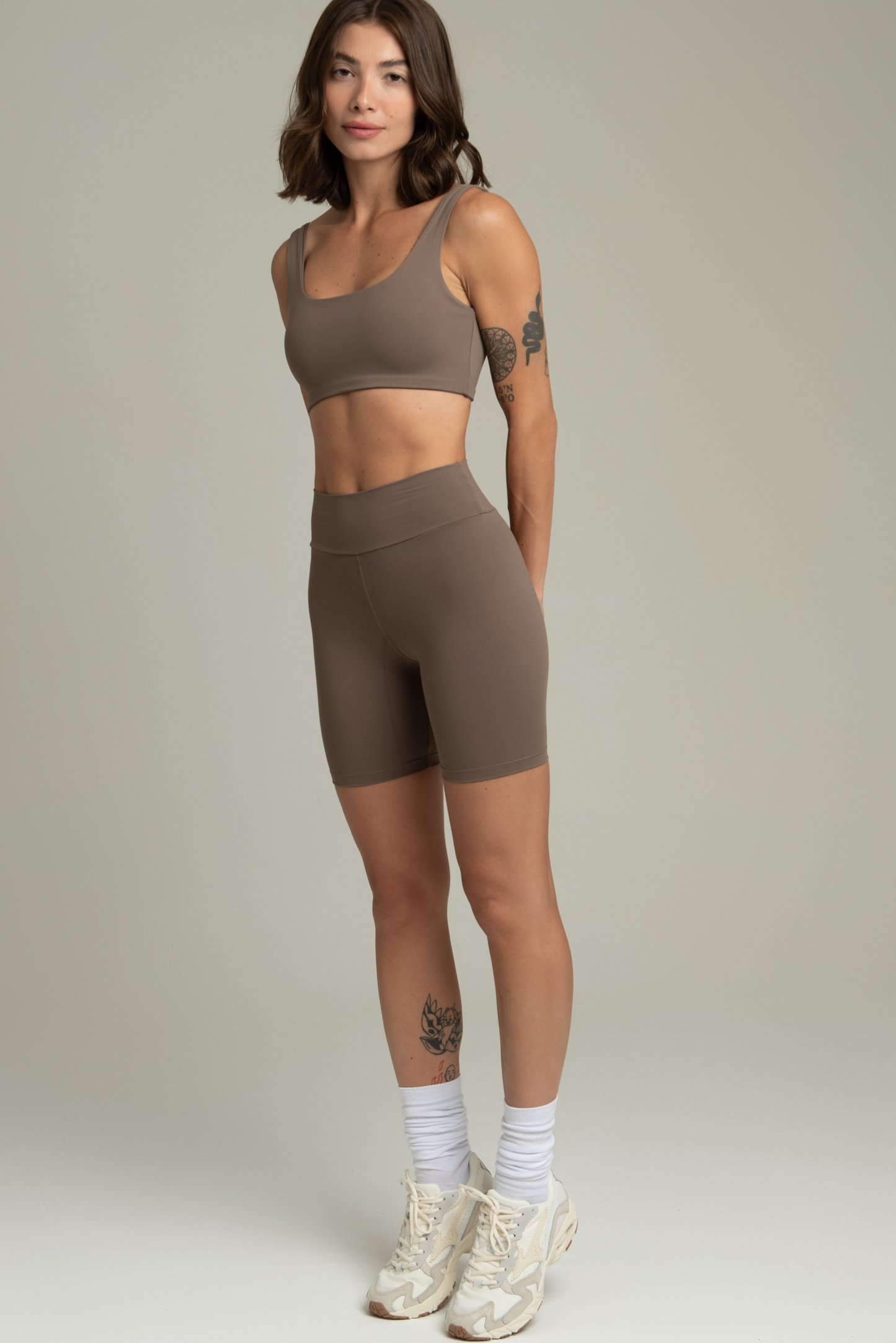 Short Castanho