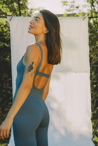 Macacão Haru Azul Céu *opaco