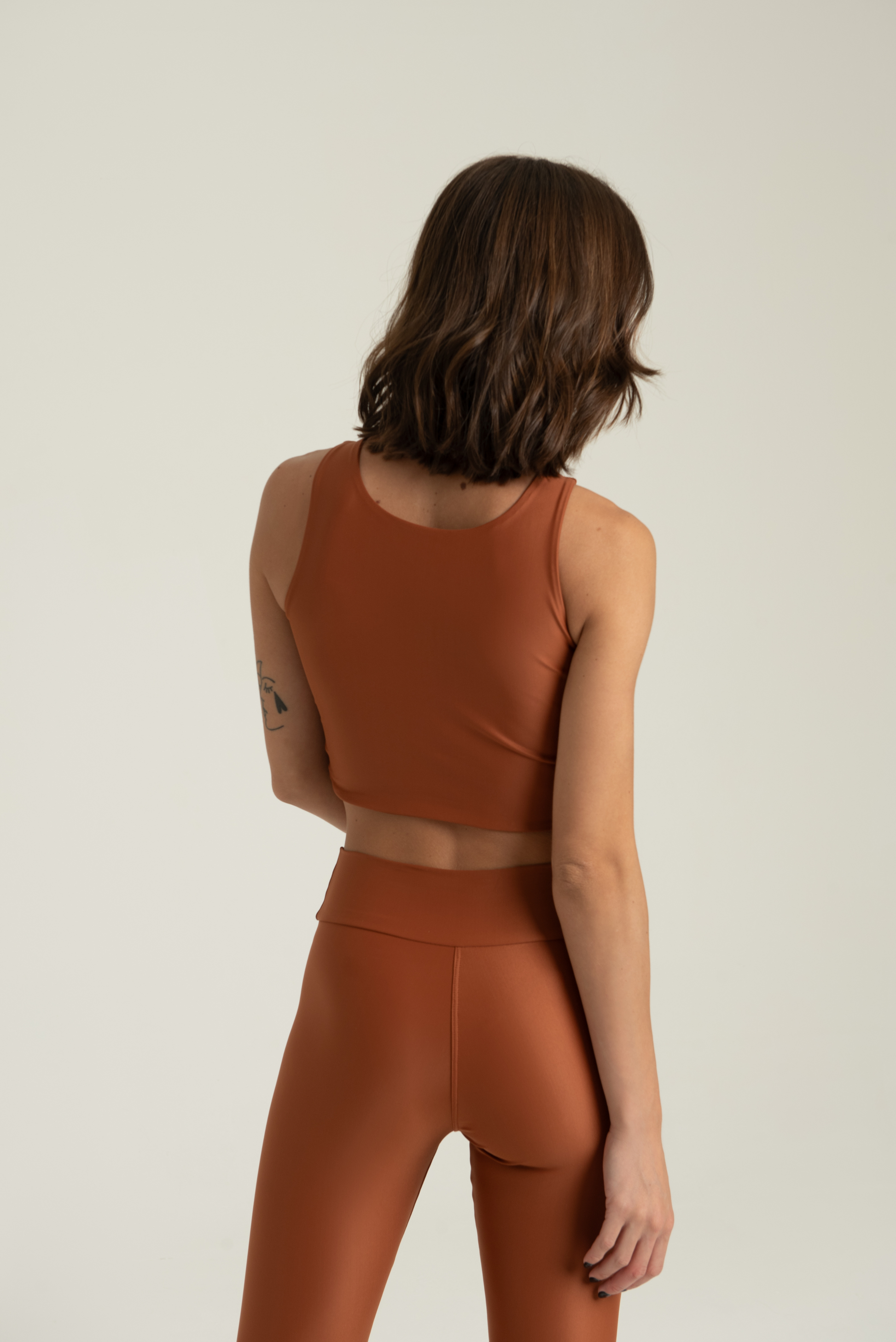 Legging Acetinada na cor Marrom Terracota (foto 2)