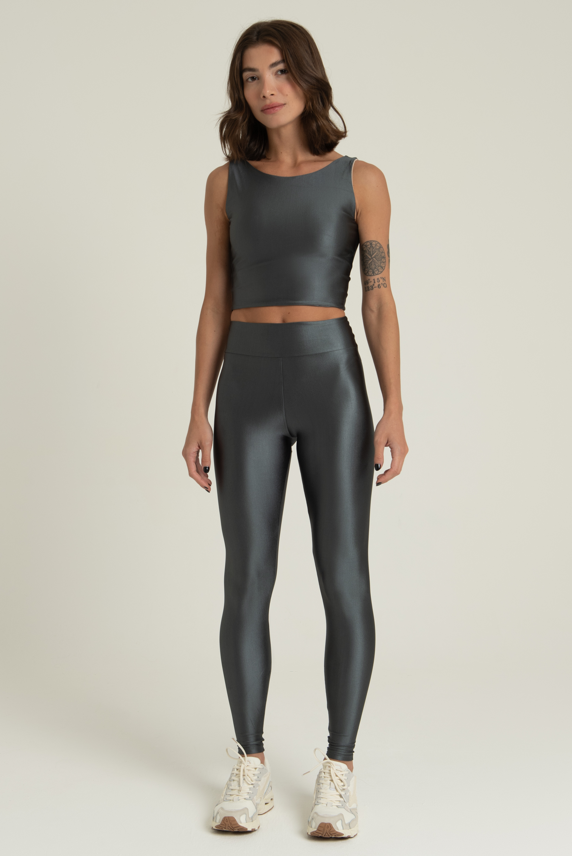 Legging Brilho na cor Cinza Iron (foto 5)